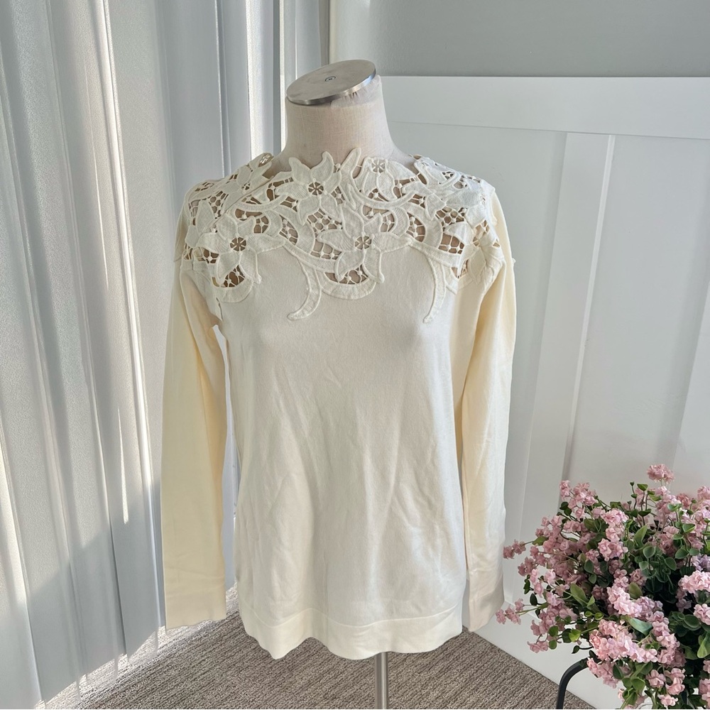 NWOT Urban Daizy Women’s Sweater Size Small